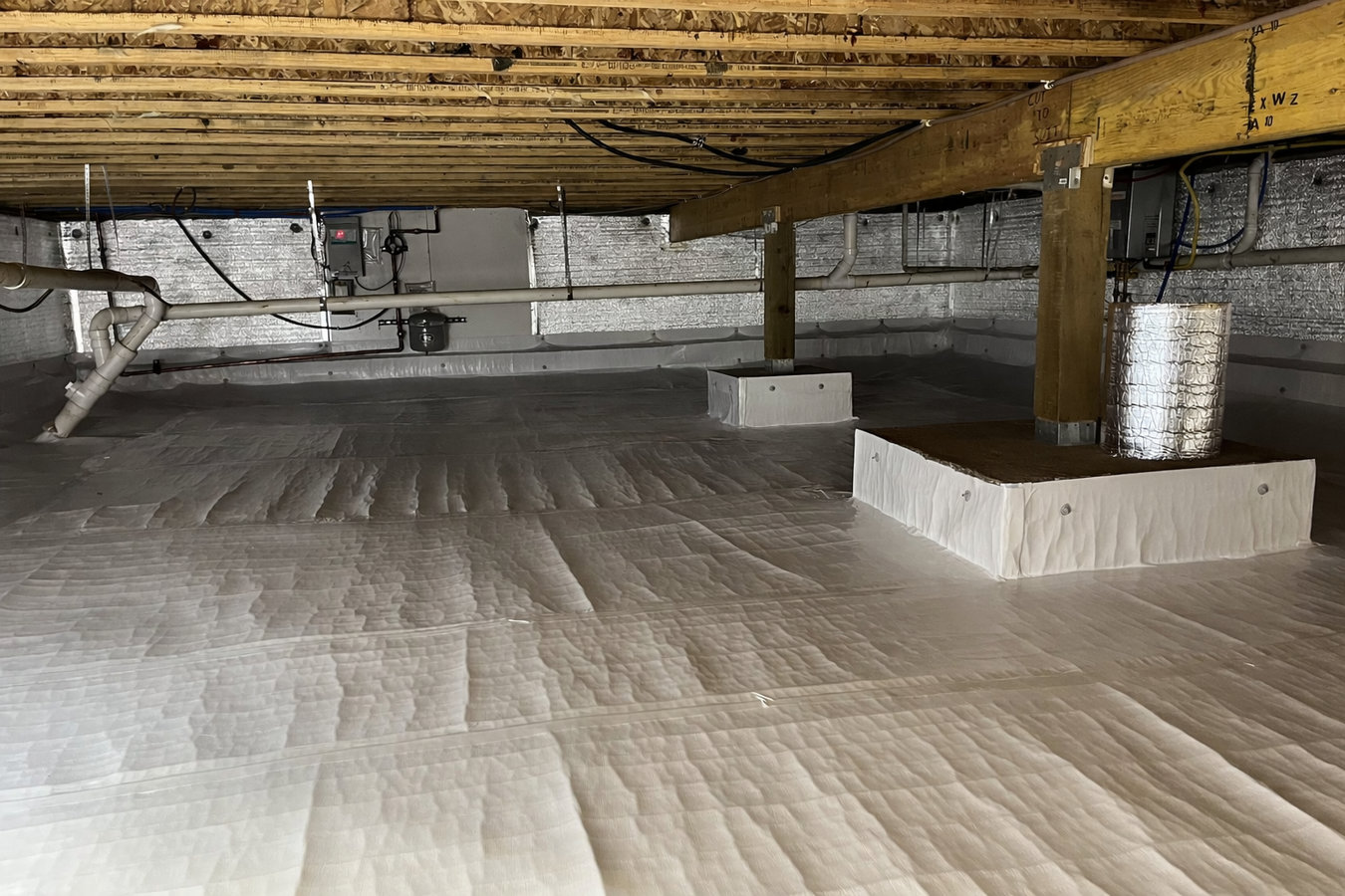 Crawl space vapor barrier